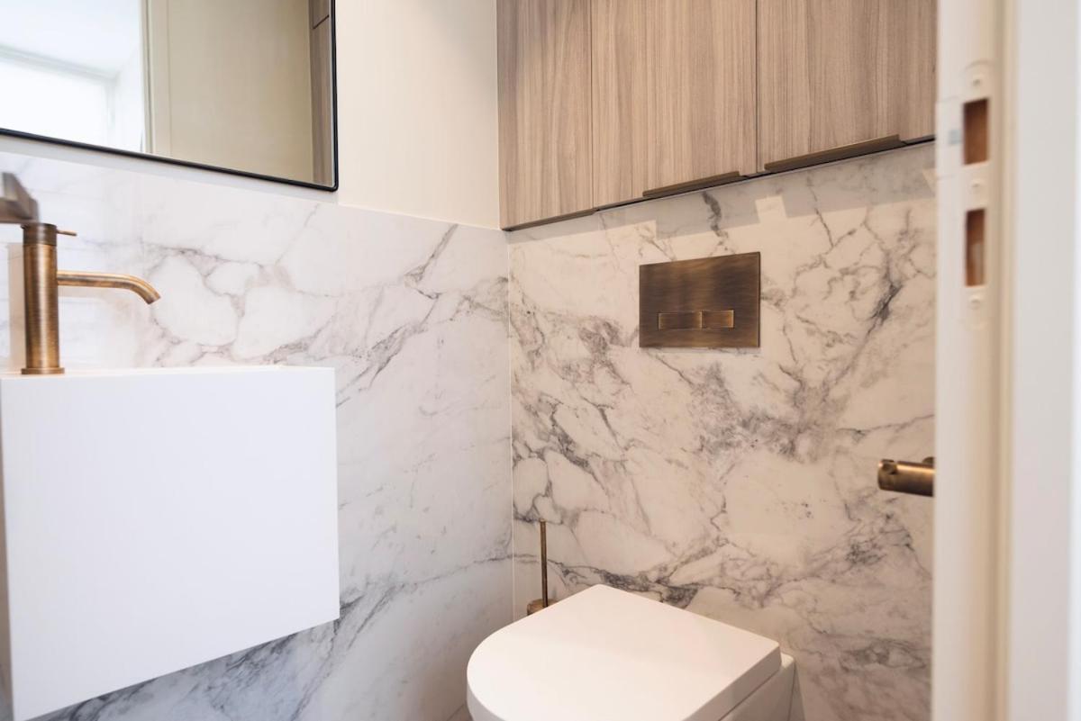 Stylish Triplex With Amazing Terrace Near Louvre *